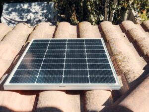 zonnepanelen zelf installeren